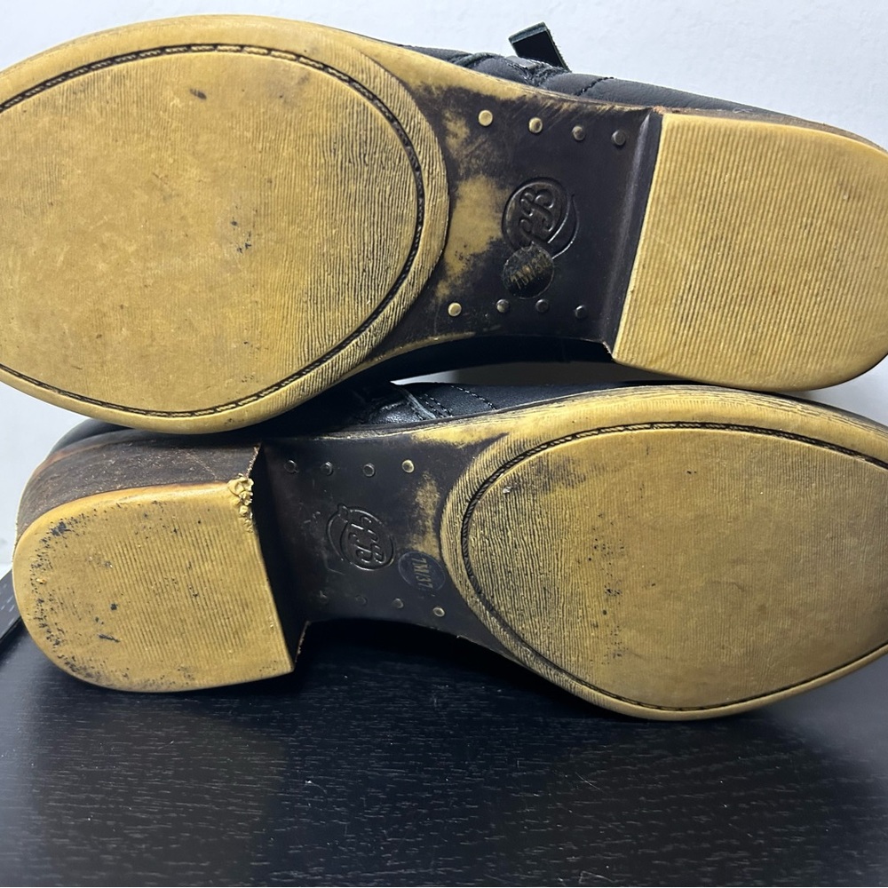 Lucky Brand Black Leather Ankle Booties with side Zipper Womens 7M/37 - Picture 3 of 8